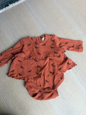 kate quinn Rust Orange Fox Print Long-Sleeve One-Piece Bodysuit